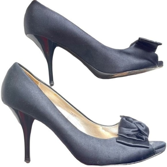 White House Black Market stiletto Heels Satin Bow Open Toe Size 7M - Picture 3 of 9